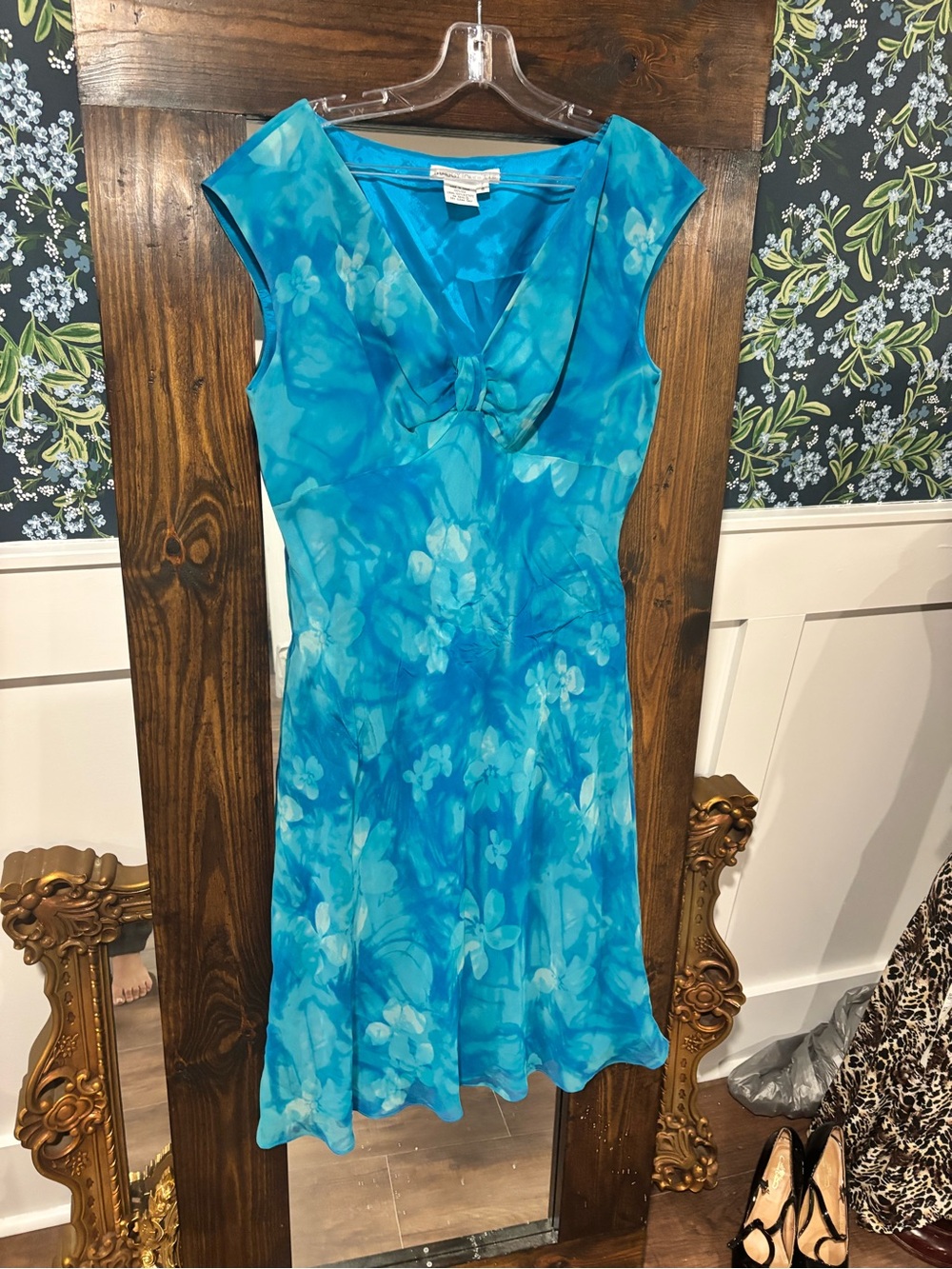 Maggy London 100% Silk Sky Blue Floral Sweetheart Neckline Midi Dress Size 8